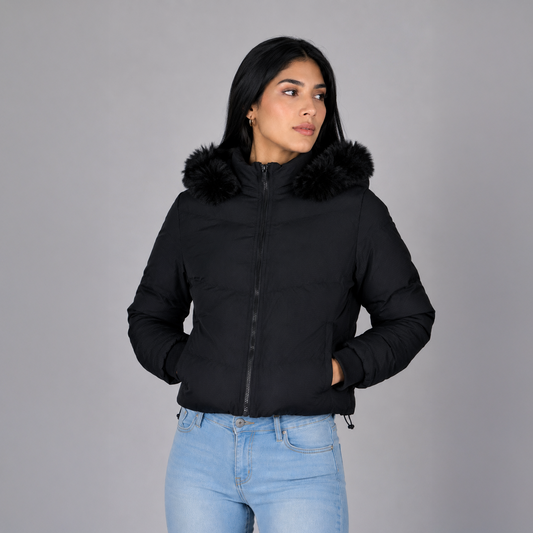 Casaca Puffer Corta para Mujer Belinda 9914 con Capucha de Peluche - Negro