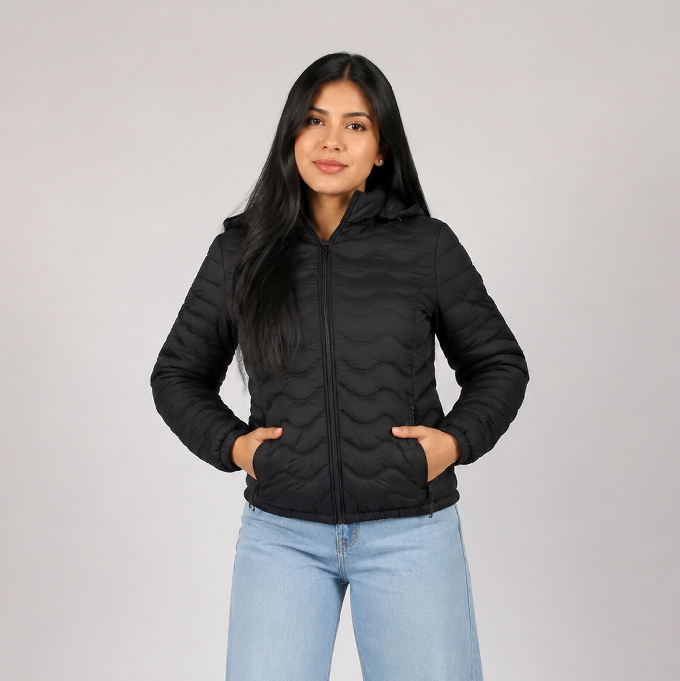 Casaca Puffer Entallada Belinda 8850 Con Capucha Para Mujer - Negro